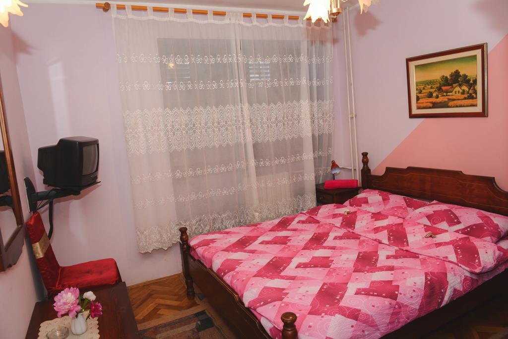 Отель Beli Dvor Сомбор Номер фото
